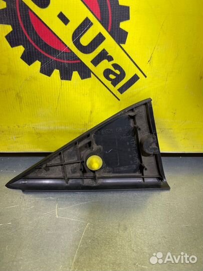 Уголок двери задний левый Mazda Cx-7 универсал 2.3