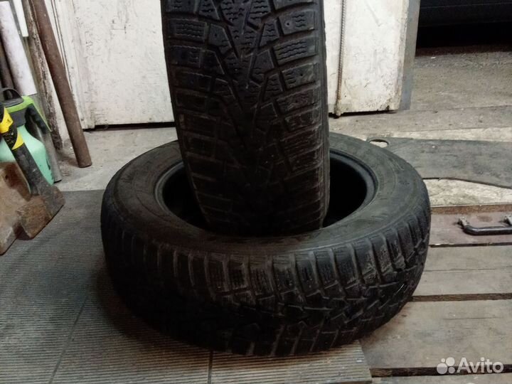 Maxxis ArcticTrekker NP3 205/60 R16 96T