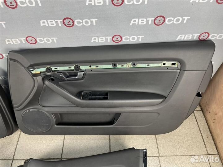 Дверные карты комплект Audi A4 Cabrio/qu 2007-20
