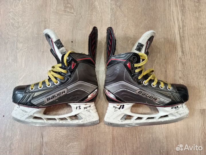 Коньки Bauer Vapor X700, р33.5