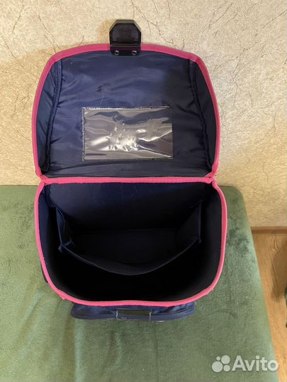 Рюкзак для девочки в отличном состоянии