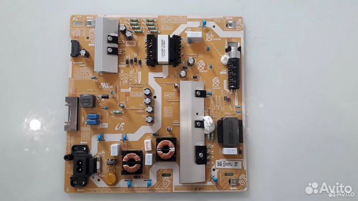 Разбор Samsung UE50RU7410