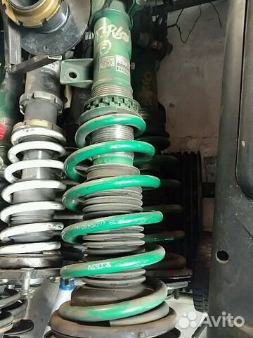 Стойки пер. На тойоту noah AZR60 и Тойота ipsum 21