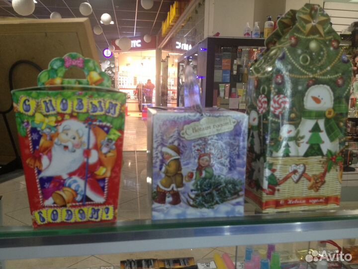 Коробка новогодняя