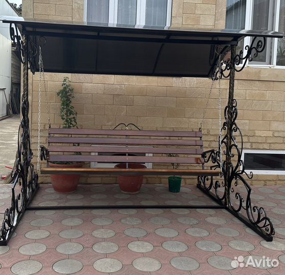 Садовые качели кованые
