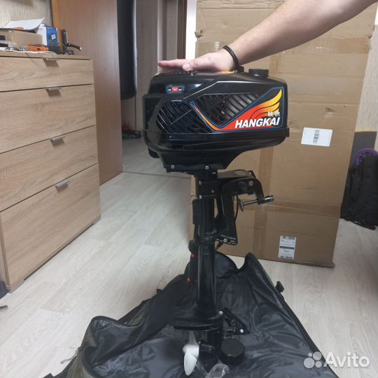 Лодочный мотор