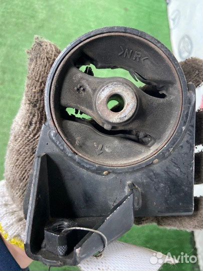 Подушка двигателя передняя Toyota Vista AZV50