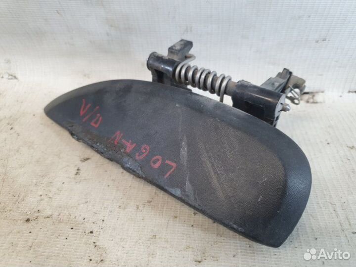 Ручка двери передняя левая Renault Logan 1 K7J710