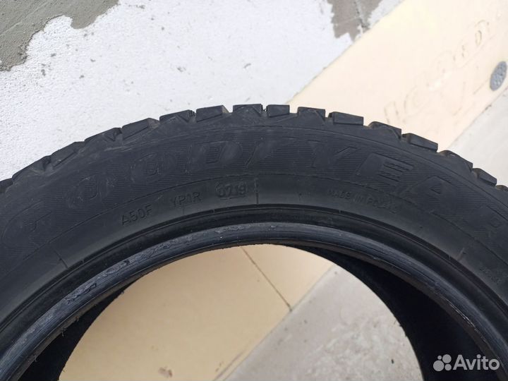 Goodyear Ultragrip 600 205/55 R16