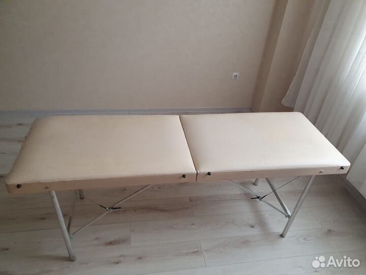 Массажный стол