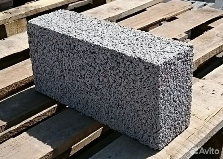 Керамзитобетонный блок перегородочный полнотелый