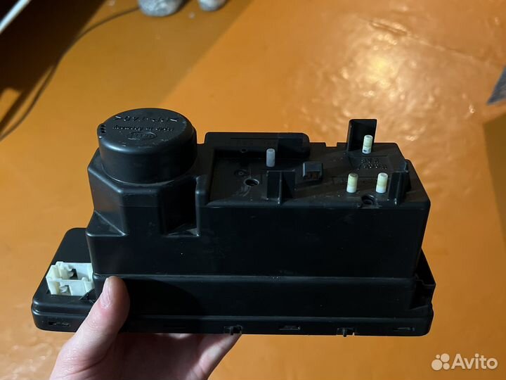 Компрессор центрального замка mersedes w210