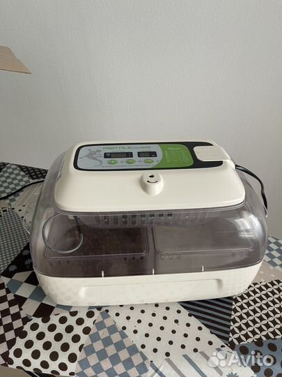 Инкубатор для яиц рептилий Rcom 60 MAX