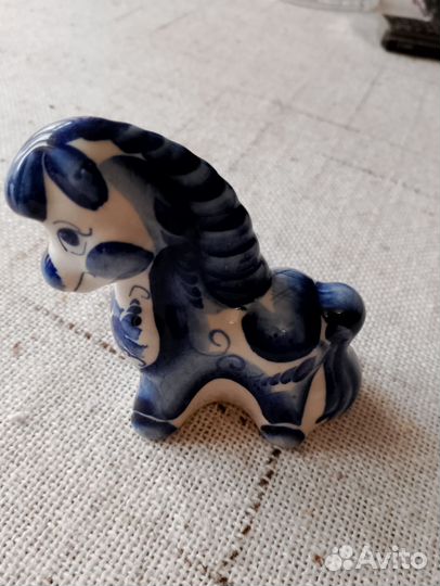 Символы года Гжель