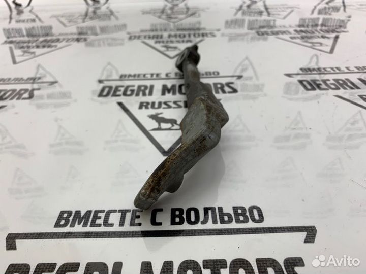 Рычаг ограничитель поворота левый Volvo S60 XC70