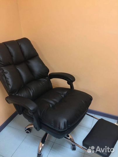 Компьютерное офисное кресло с массажем (новые)