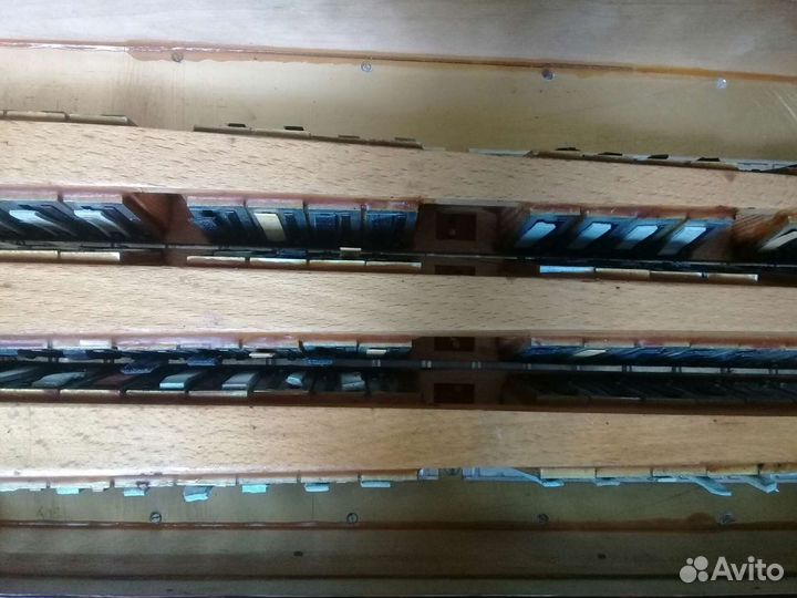 Запчасти аккордеона.баян.гармонь