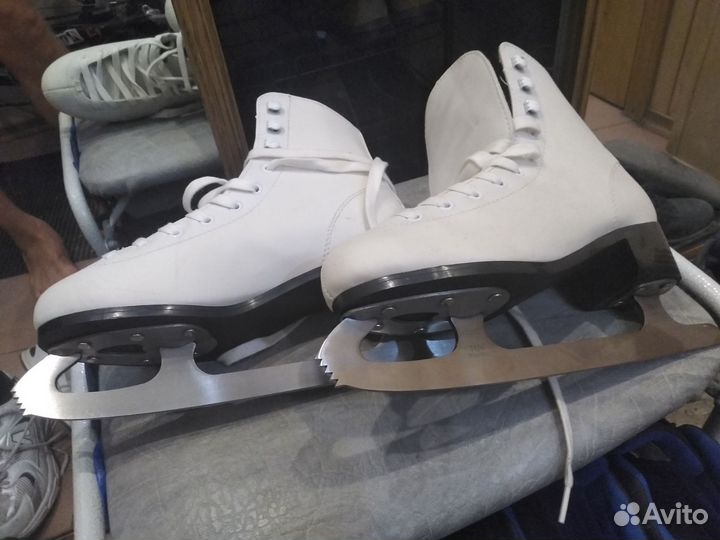 Коньки фигурные