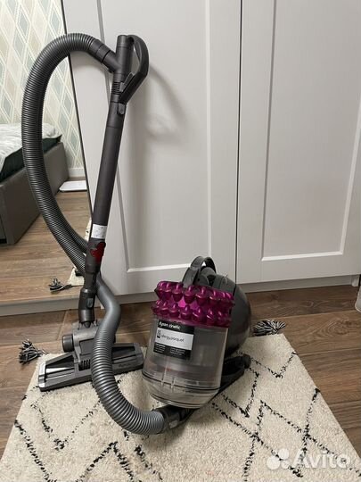 Пылесос Dyson Dc52