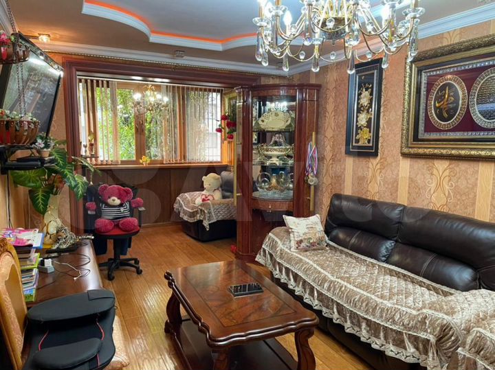 3-к. квартира, 76 м², 2/5 эт.