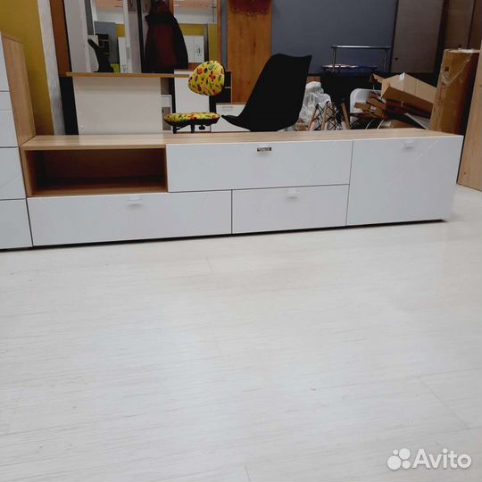 Тумба под телевизор