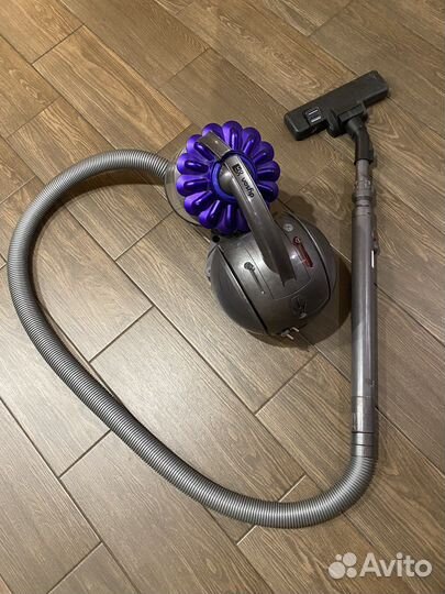 Пылесос Dyson DC37