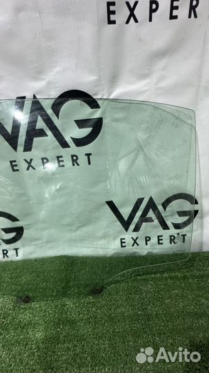 Стекло двери задней левой Skoda Octavia A7