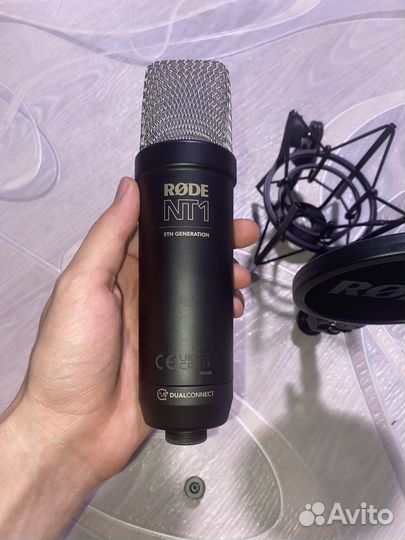 Студийный микрофон rode NT1 5TH generation black