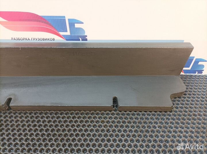 Накладка спальника Iveco Stralis