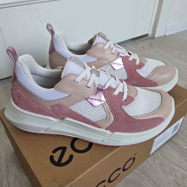 36,38 кроссовки ecco biom