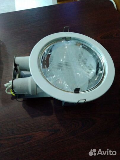 Светильник потолочный