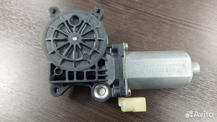 Моторчик стеклоподъемника Bmw X5 E53 3.0D 2003