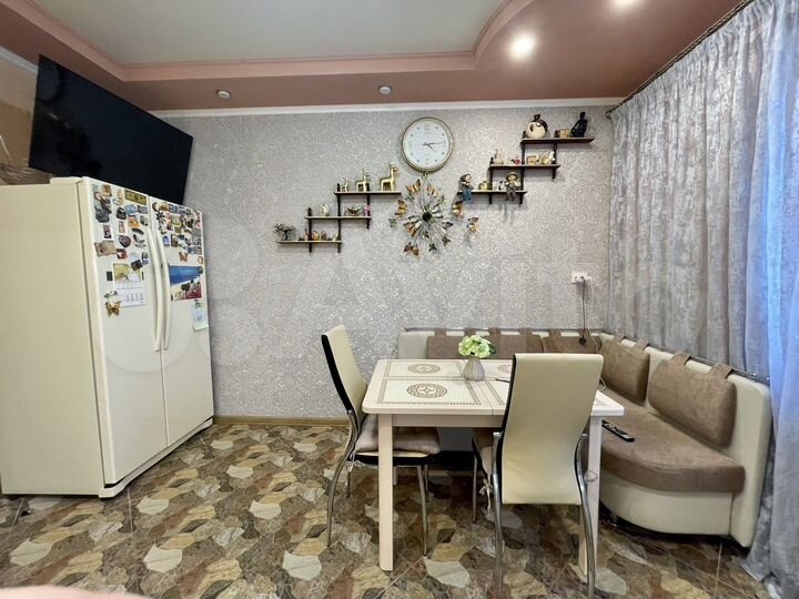 2-к. квартира, 58 м², 5/9 эт.