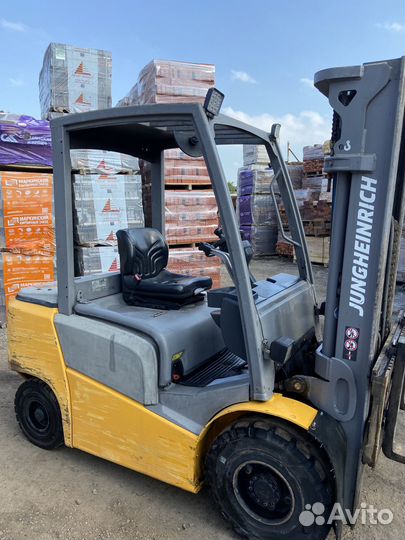 Вилочный погрузчик Jungheinrich DFG 425, 2016