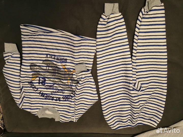 Костюм новый теплый на мальчика 110