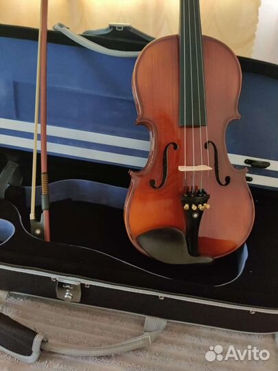 Скрипка 4/4 + Смычок Немецкая