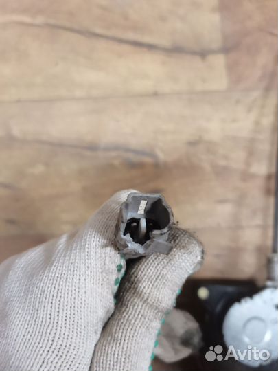 Электростеклоподъемник R Toyota Carina E