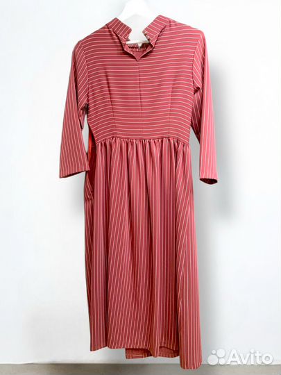 Женское повседневное / деловое платье, 44