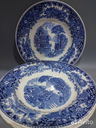 Антикварные глубокие тарелки castillo