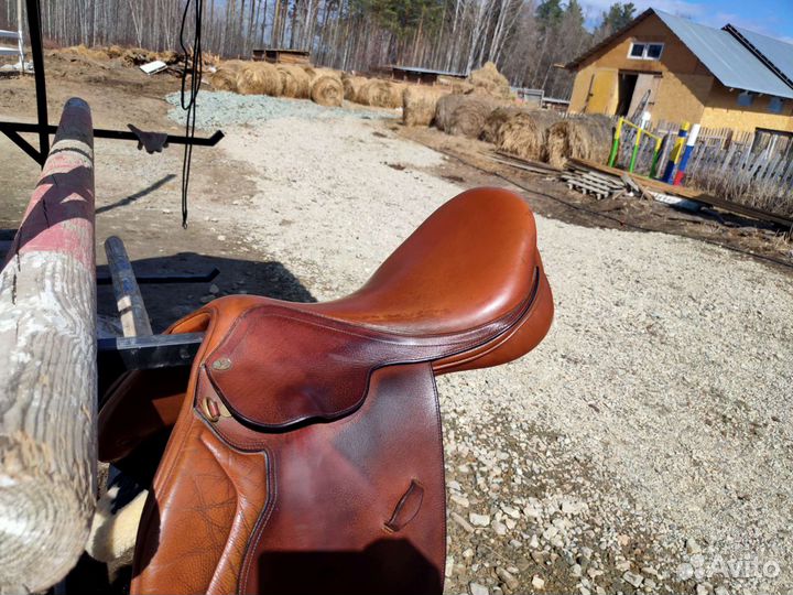 Седло для лошади универсальное