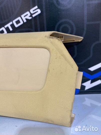 Обшивка салона правая Volkswagen Touareg 7L AXQ/4