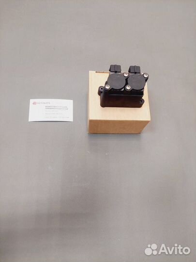 Блок клапанов подвески BMW X5 E53 37226787616