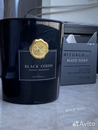 Ароматическая Свеча Rituals black oudh 360 г