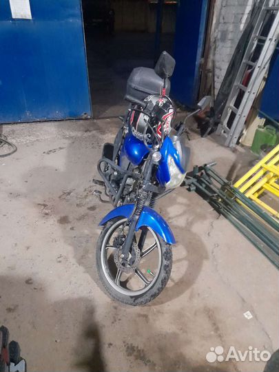 Продаю мопед