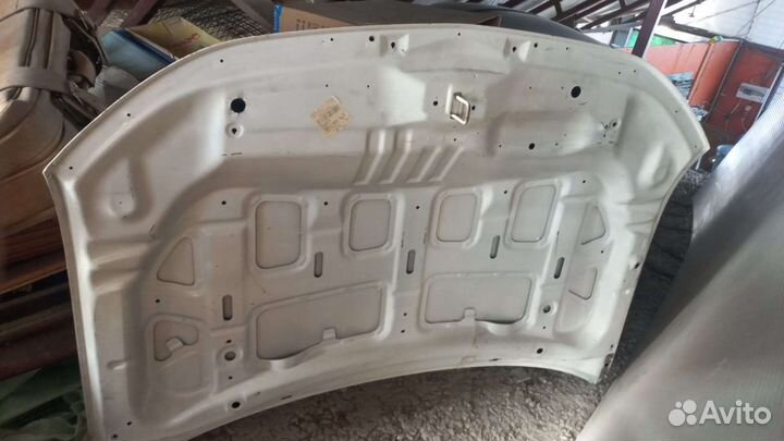 Капот Mitsubishi outlander