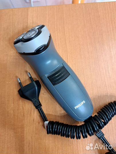 Бритва электрическая Philips