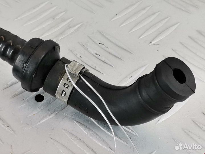 Трубка вакуумная Volkswagen Golf 3 2000