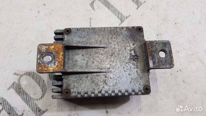 Блок управления вентилятора на Mercedes W210