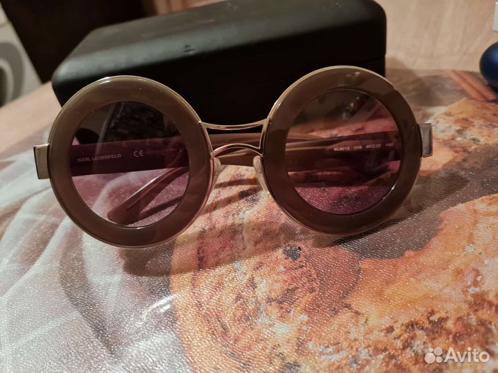 Солнцезащитные очки женские брендовые