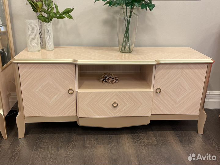 Новая тумба тв мдф светлая